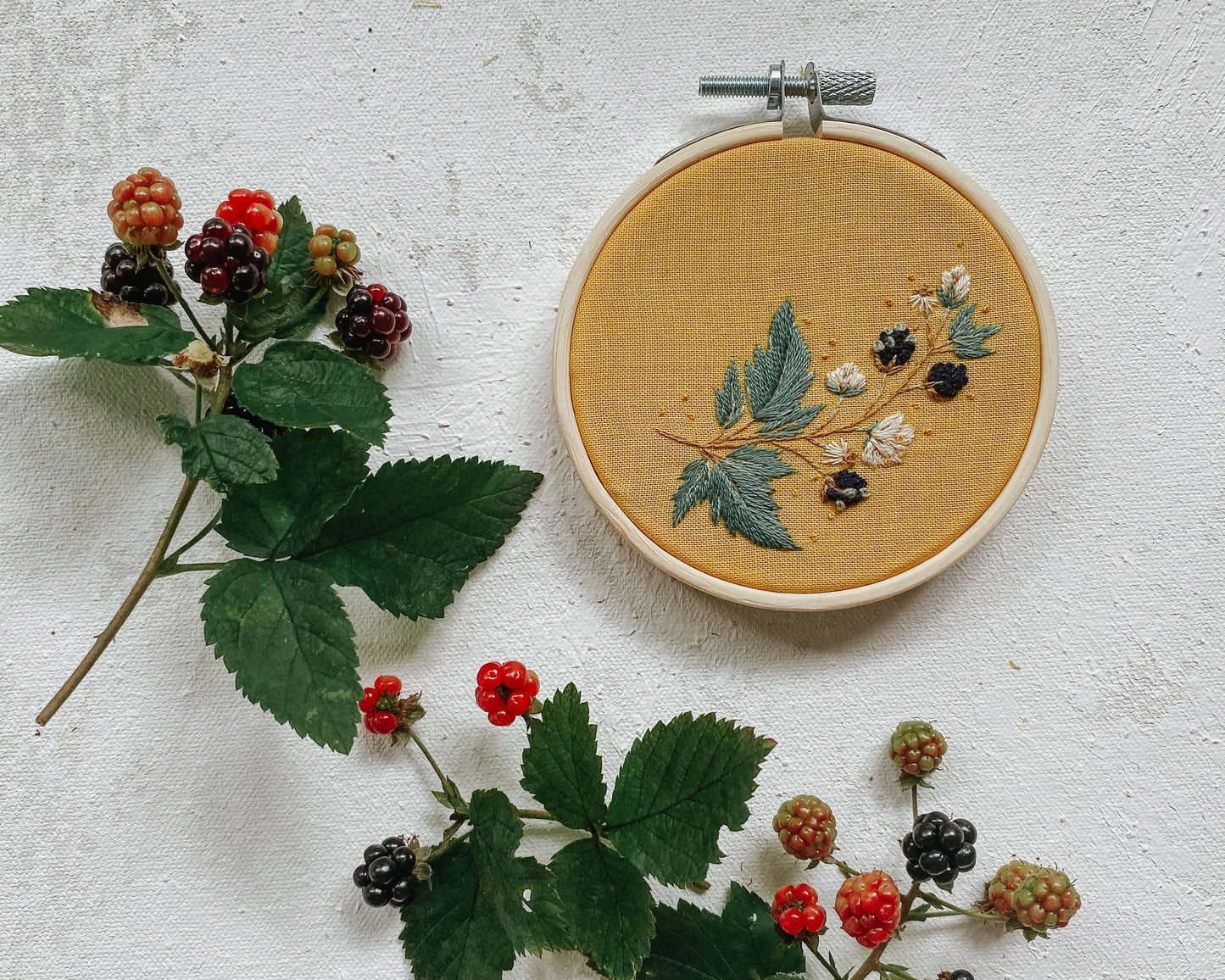 Mini Embroidery - Blackberry Kit