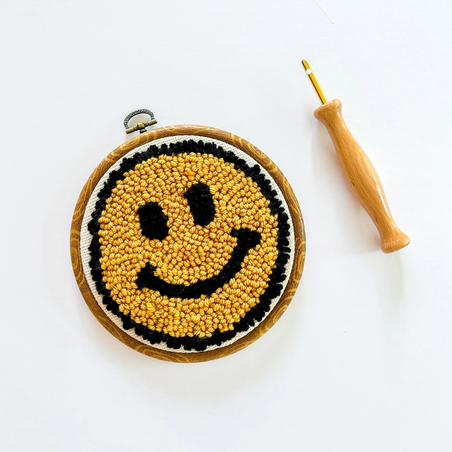 Punch Needle - Smiley Face Kit